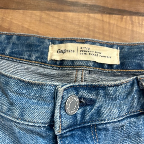 Gap vintage so 31 perfect boot with slits in ankles! - Picture 2 of 2